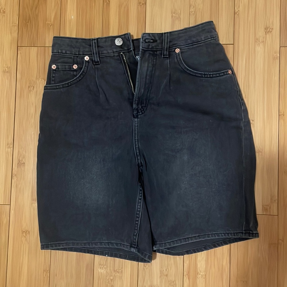 H&M Mom Shorts size 2